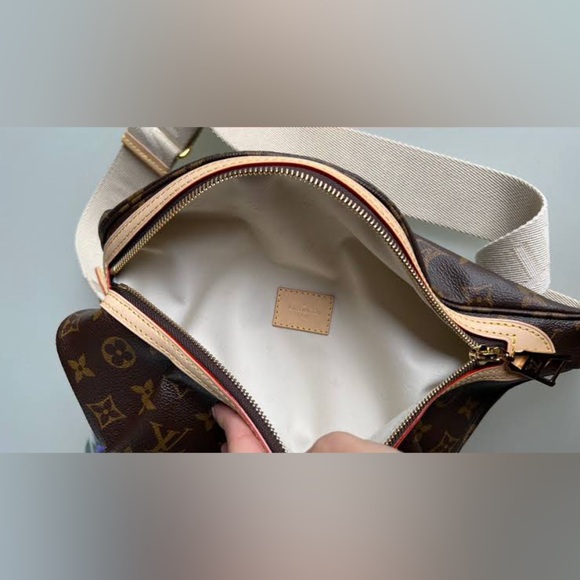 Louis Vuitton Monogram High Rise - Picture 5 of 14